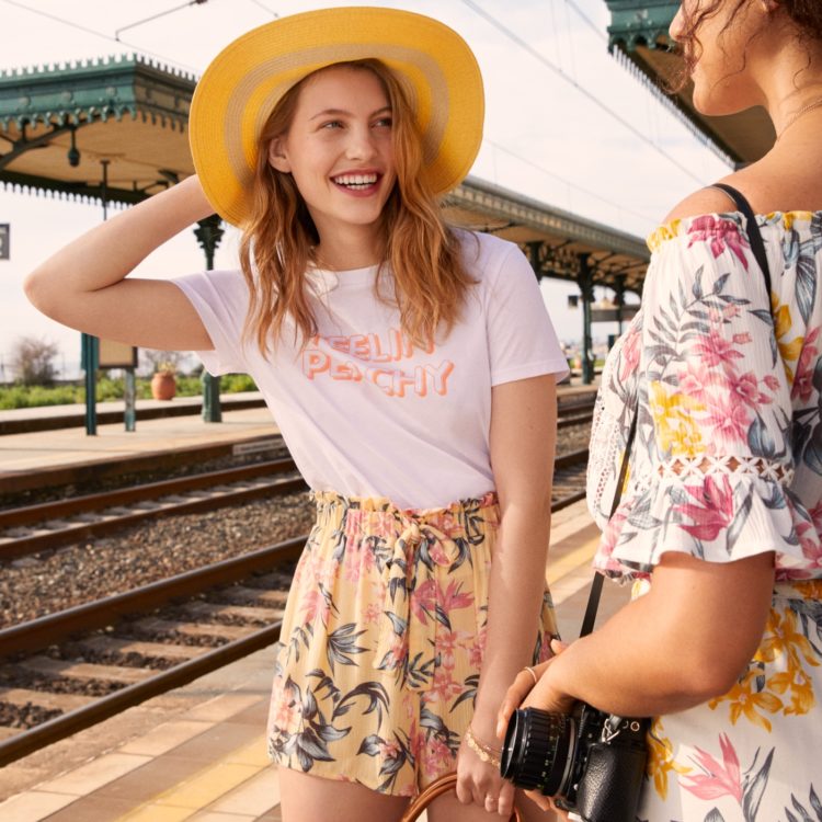 FOREVER IN FLORALS