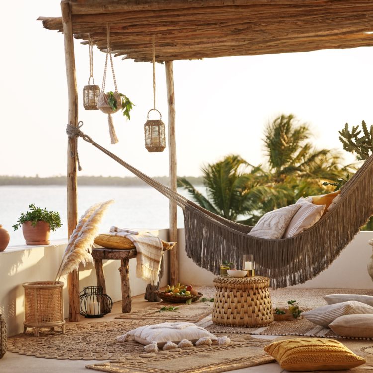 Patio perfection<br><small>Turn your outdoor space into your summer escape</small>