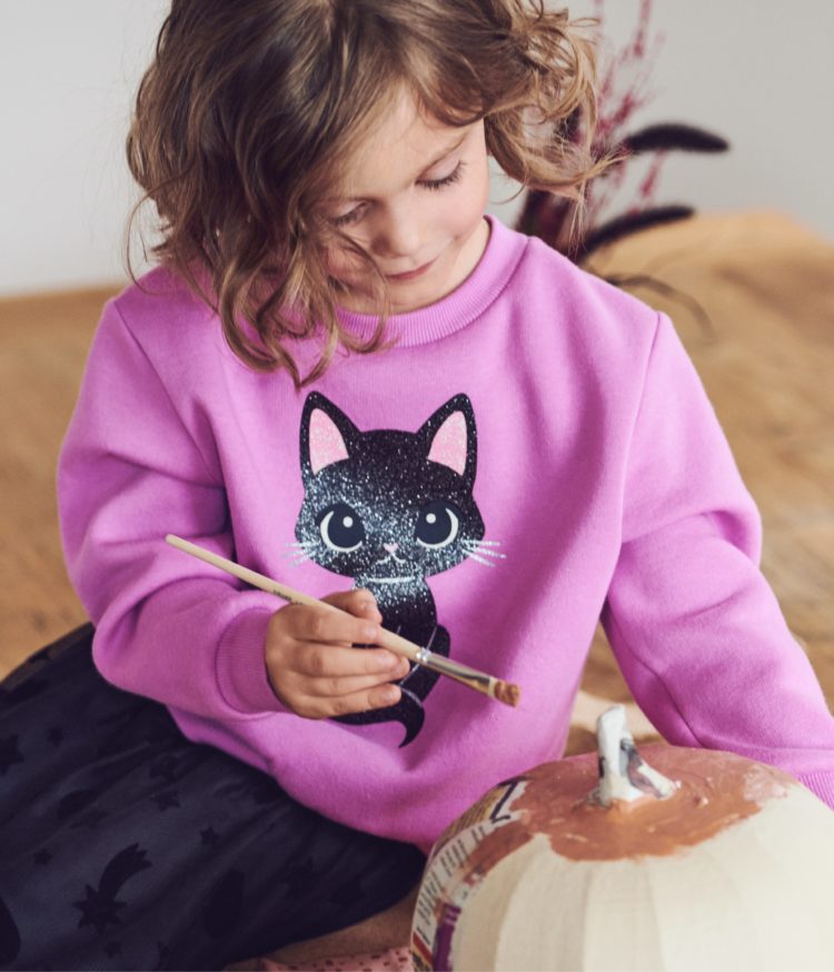 Magical moments<br> <small>Lovable costumes for all ages and all your Halloween memories</small>