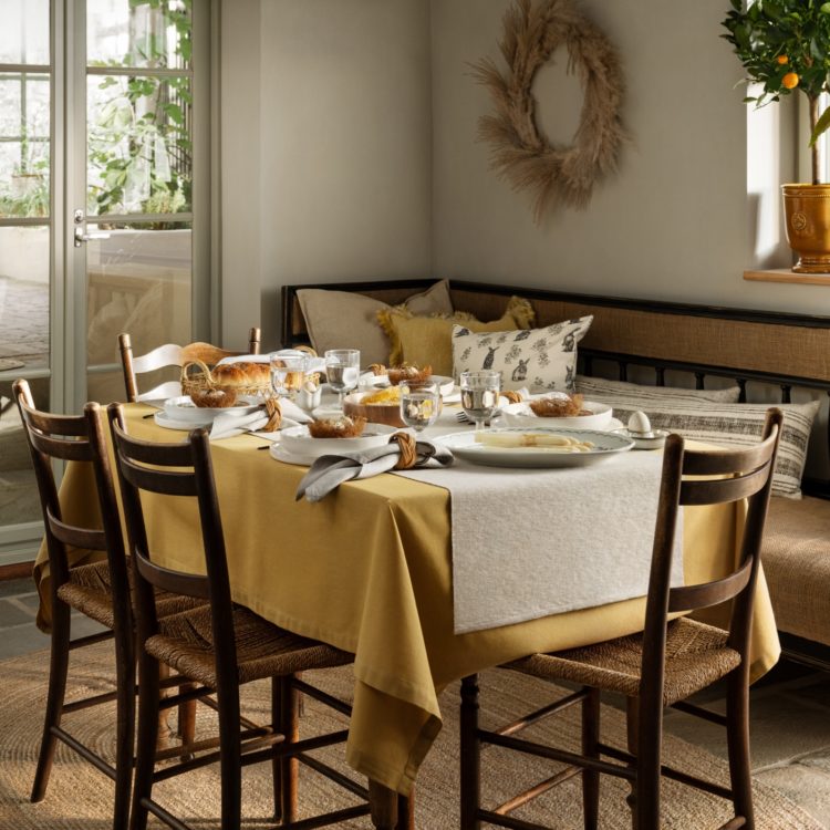 Elevate your easter <br><small>Create a stylish table setting for the Easter holiday with a few simple updates.</small>