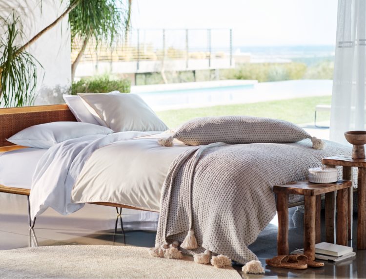 From sunrise to sunset <br><small>Make your home ready for some stylish outdoor living!</small>