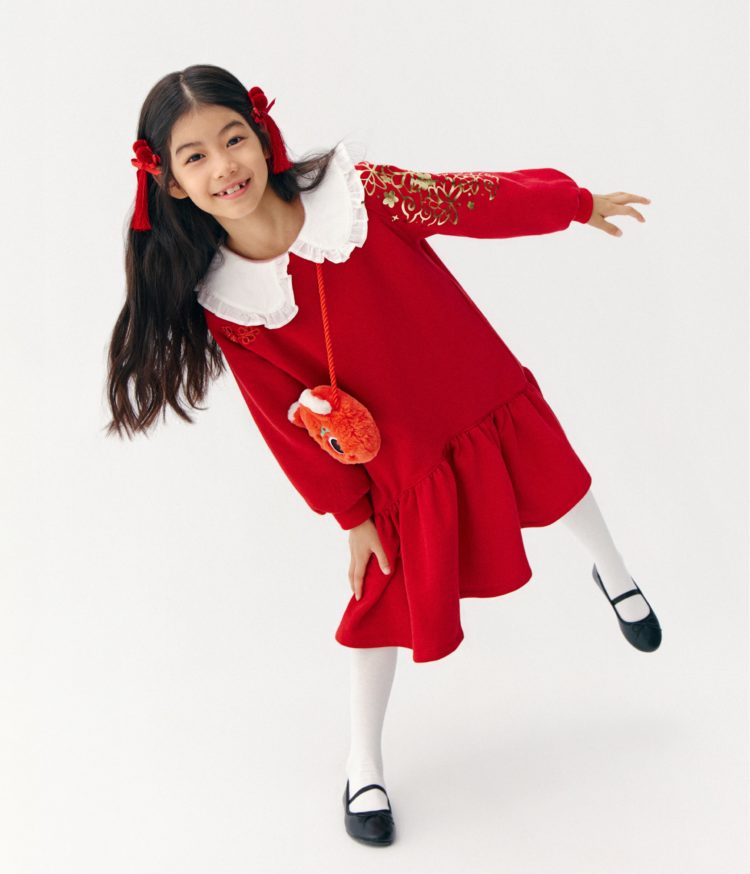 Playtime cheer for the new year <br><small>Brother, sisters or cousins — celebrate with everyone, big and small!</small>
