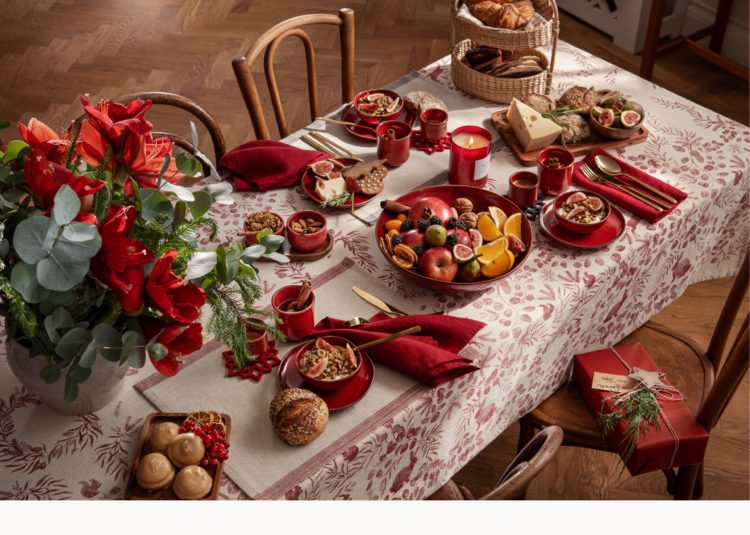 Setting the holiday table — 3 styles <br><small>Discover three stylish table settings for the festivities ahead</small>
