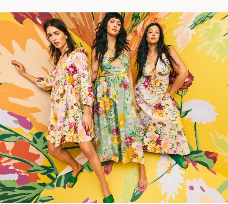 Flower-fresh style <br><small>Expressive floral prints straight from our designers’ sketchbooks.</small>