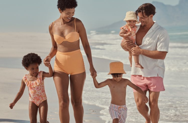 From moments to memories Dive into endless family fun in matching swimwear. H M BA