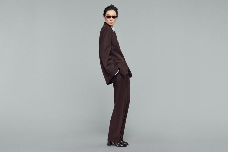 RECIBE UN GIFT CARD DE REF. 10 POR LA COMPRA DE CADA REF. 50