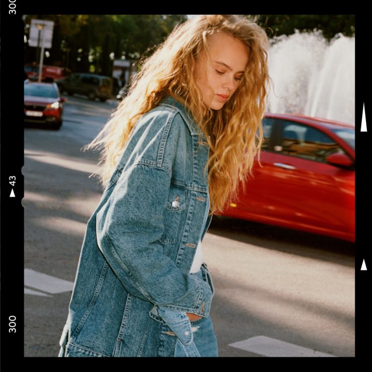 Easy denim to wear all day <br><small>Seize the moment this spring in up-to-the-minute denim in relaxed shapes</small>